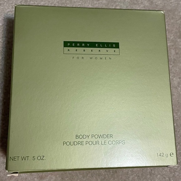 Perry Ellis Body Powder - Picture 2 of 3